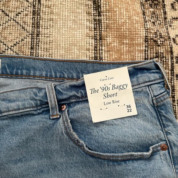 NWT: Abercrombie 90s Baggy Shorts - Picture 5 of 9